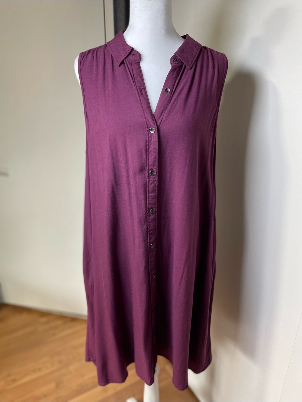 Faded Glory Sleeveless Button-Front Tunic - Plum